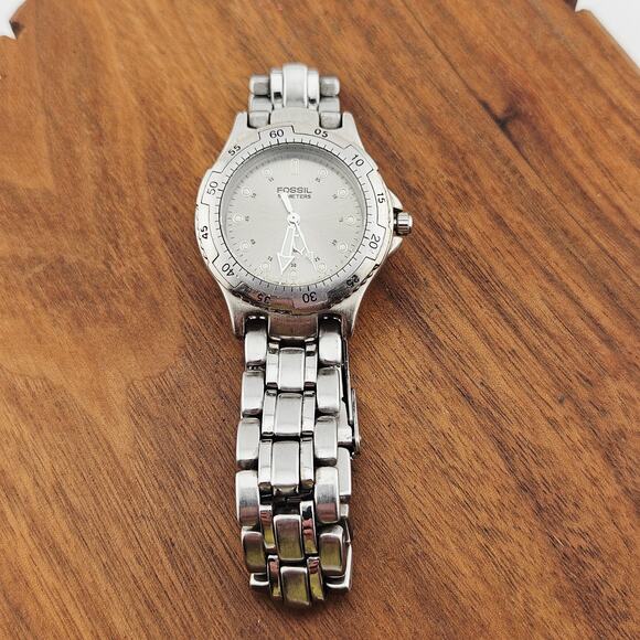 Fossil Women's Silver Tone Chronograph Boyfriend Watch Casual Everyday AM-3248 - Picture 4 of 7